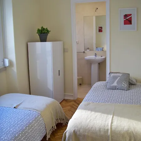 Almirante 1 Four Bedrooms