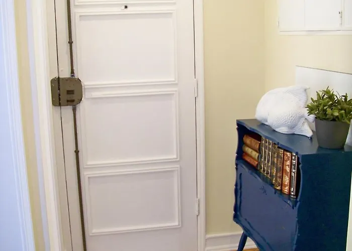 Almirante 1 Four Bedrooms Апартаменти