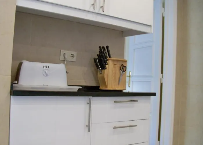 Almirante 1 Four Bedrooms Апартаменти